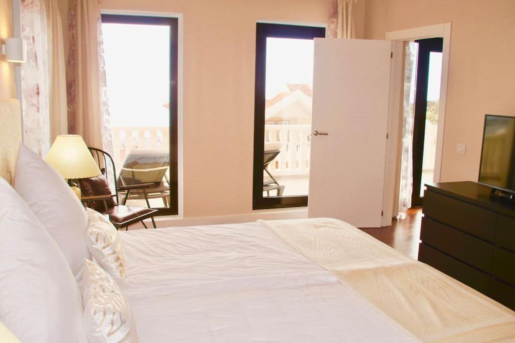 Villa Vista Bella Costa Adeje In Ruhiger Villengegend Mit Meerblick Esterno foto
