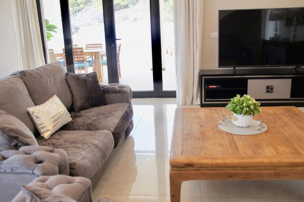 Villa Vista Bella Costa Adeje In Ruhiger Villengegend Mit Meerblick Esterno foto