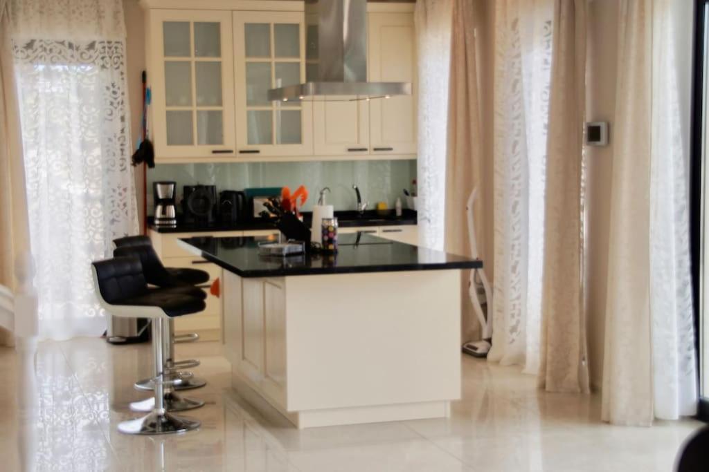 Villa Vista Bella Costa Adeje In Ruhiger Villengegend Mit Meerblick Esterno foto