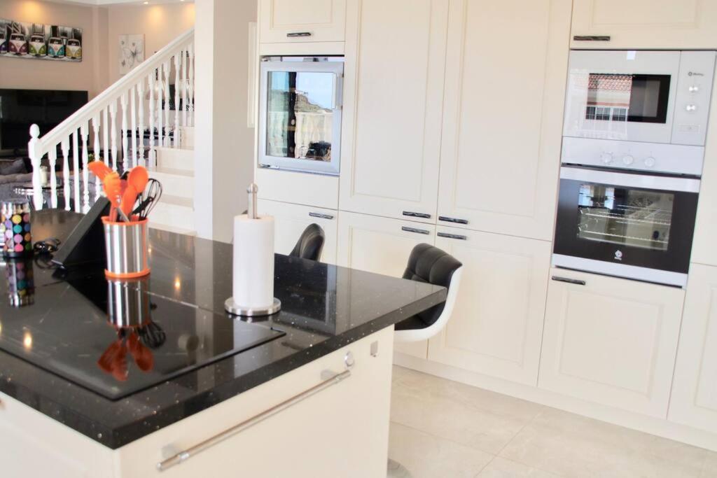 Villa Vista Bella Costa Adeje In Ruhiger Villengegend Mit Meerblick Esterno foto