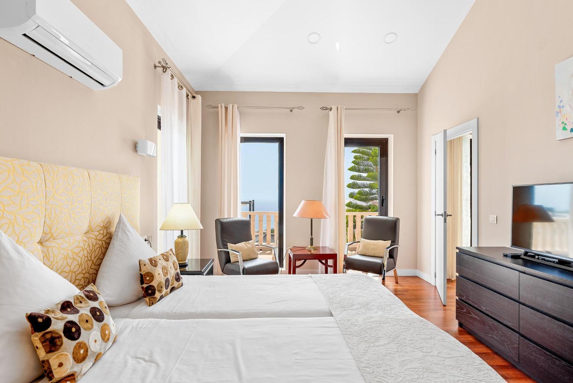 Villa Vista Bella Costa Adeje In Ruhiger Villengegend Mit Meerblick Esterno foto