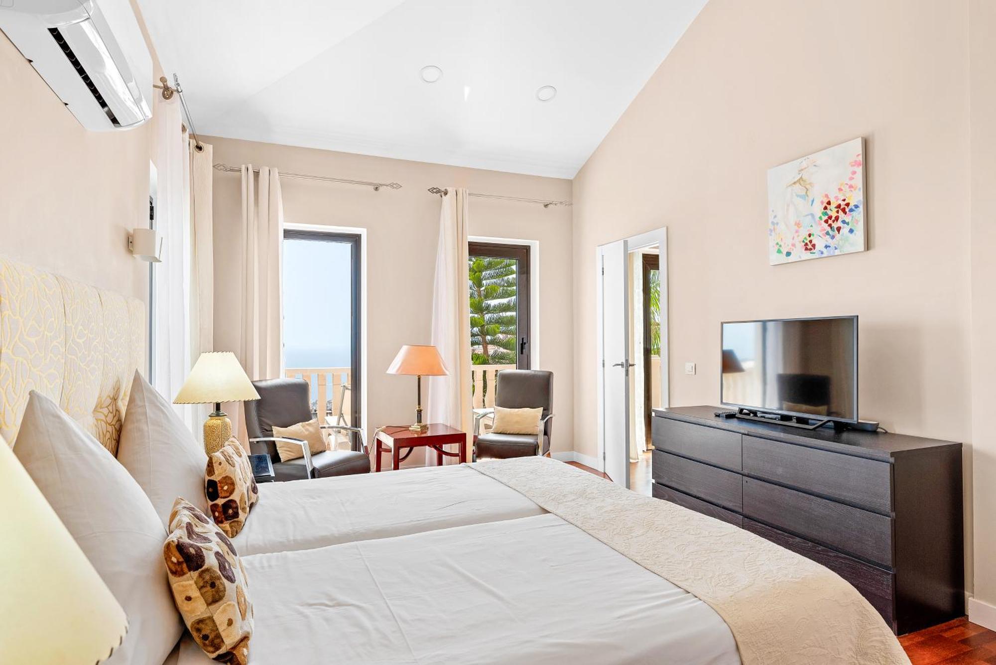 Villa Vista Bella Costa Adeje In Ruhiger Villengegend Mit Meerblick Esterno foto